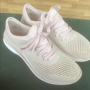 Crocs Women's Pink Sneakers size 8